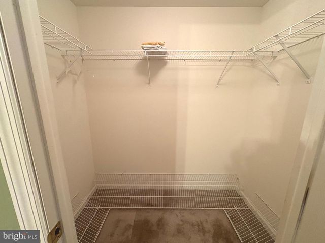 30 FORT LEE DR, Manahawkin, NJ 08050