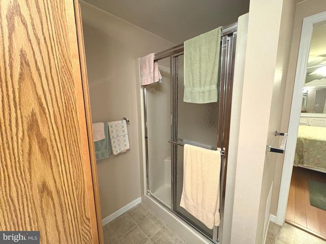 30 FORT LEE DR, Manahawkin, NJ 08050