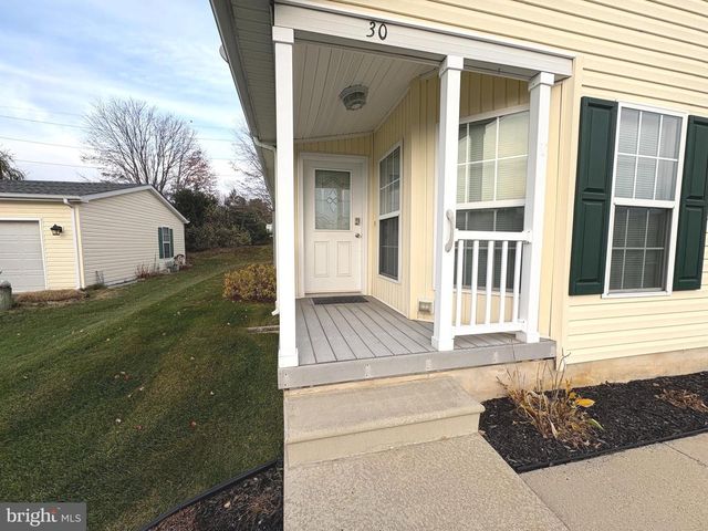 30 FORT LEE DR, Manahawkin, NJ 08050