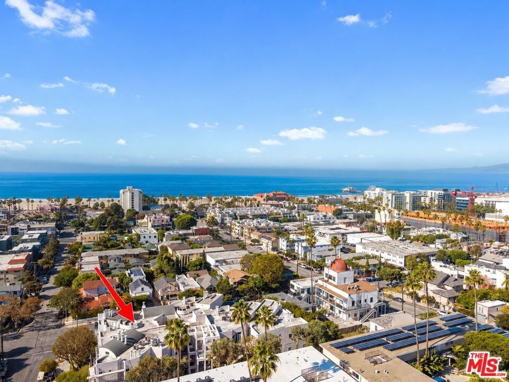 2115 3rd Street 102, Santa Monica, CA 90405 — exterior