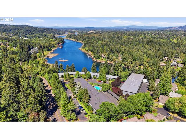 16250 PACIFIC Hwy 45, Lake Oswego, OR 97034