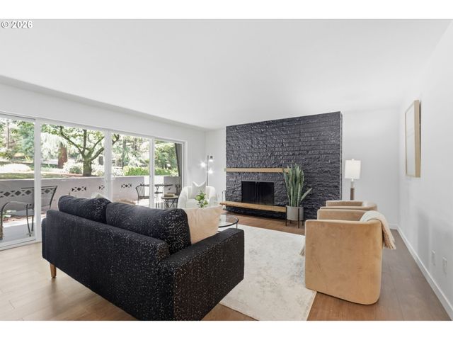 16250 PACIFIC Hwy 45, Lake Oswego, OR 97034