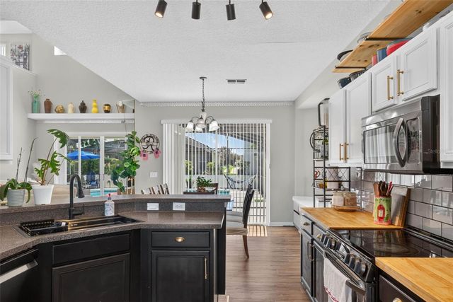134 MINNIEHAHA CIRCLE, Haines City, FL 33844