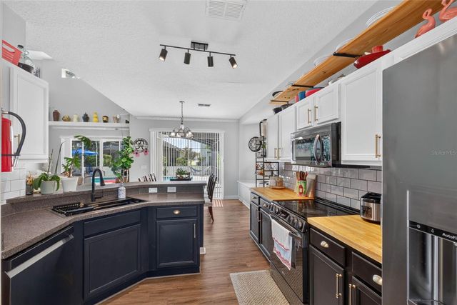 134 MINNIEHAHA CIRCLE, Haines City, FL 33844
