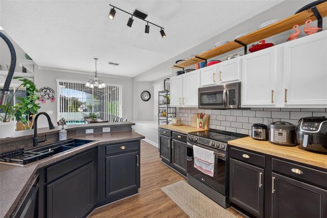 134 MINNIEHAHA CIRCLE, Haines City, FL 33844