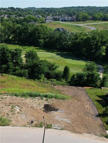 8543 N McKinley Avenue, Kansas City, MO 64157