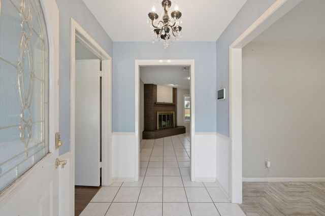 2607 Brom Bones Boulevard, Pearland, TX 77581