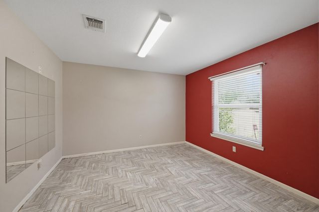 2607 Brom Bones Boulevard, Pearland, TX 77581