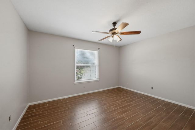 2607 Brom Bones Boulevard, Pearland, TX 77581