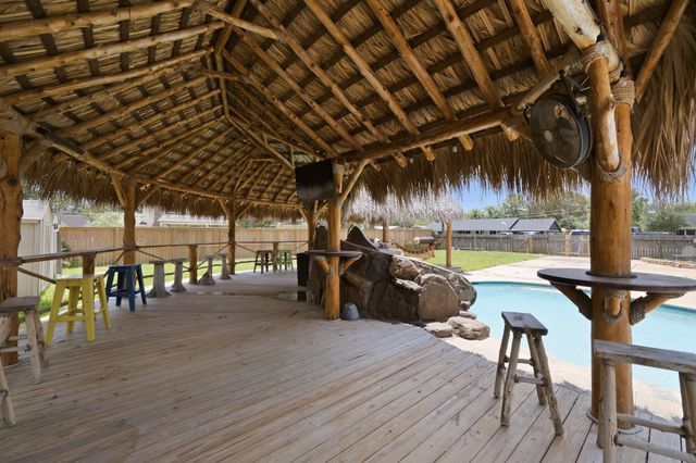2607 Brom Bones Boulevard, Pearland, TX 77581
