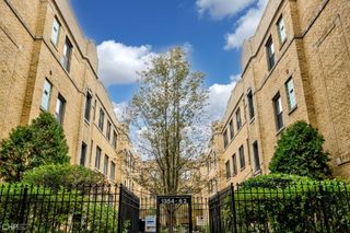 1360 W Estes Avenue 2N, Chicago, IL 60626