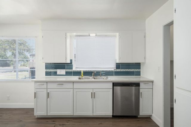 1715 W Terrace Avenue, Fresno, CA 93705