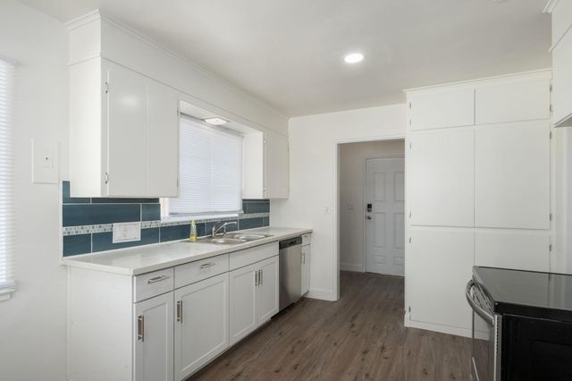 1715 W Terrace Avenue, Fresno, CA 93705