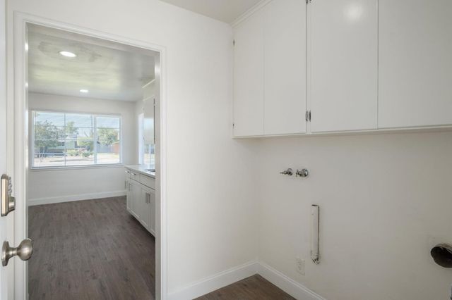 1715 W Terrace Avenue, Fresno, CA 93705