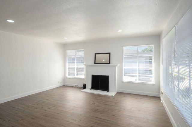 1715 W Terrace Avenue, Fresno, CA 93705