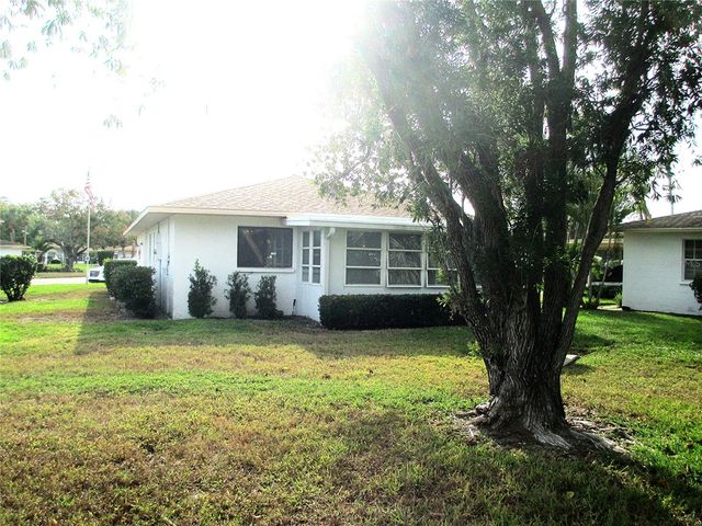 5040 LIVE OAK CIRCLE 93, Bradenton, FL 34207