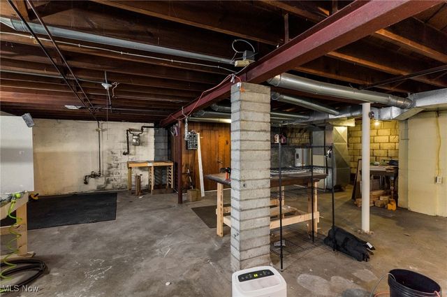 2242 Cordova Avenue, Youngstown, OH 44504