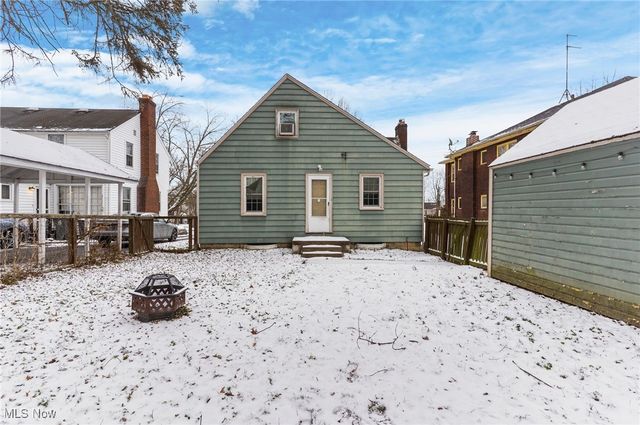 2242 Cordova Avenue, Youngstown, OH 44504