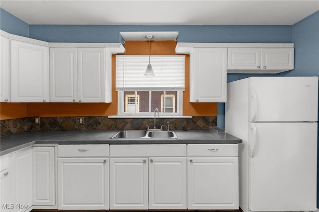 2242 Cordova Avenue, Youngstown, OH 44504