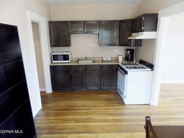 3609 Sacramento Avenue, El Paso, TX 79930