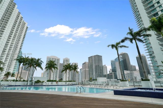 90 SW 3rd St 4308, Miami, FL 33130