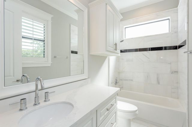 2035 Sheridan Street A, Houston, TX 77030