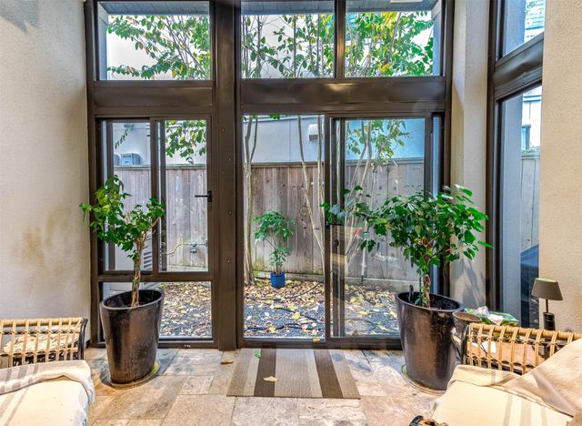 2035 Sheridan Street A, Houston, TX 77030