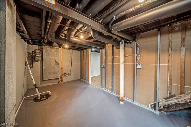 3983 E 176th Street, Cleveland, OH 44128