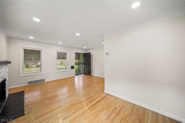 3983 E 176th Street, Cleveland, OH 44128