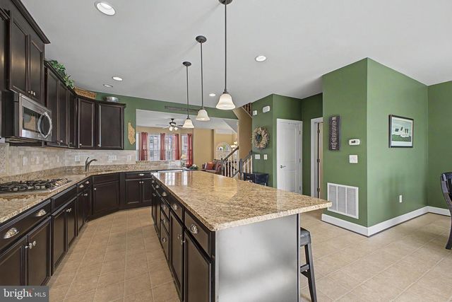 16667 DANRIDGE MANOR DR, Woodbridge, VA 22191
