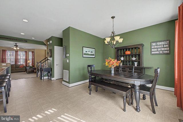 16667 DANRIDGE MANOR DR, Woodbridge, VA 22191