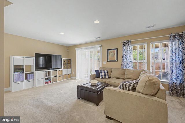16667 DANRIDGE MANOR DR, Woodbridge, VA 22191