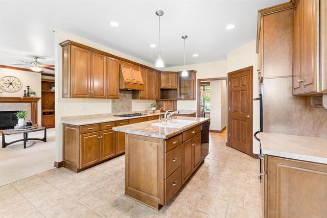 3191 JAGUAR LANE, Green Bay, WI 54313