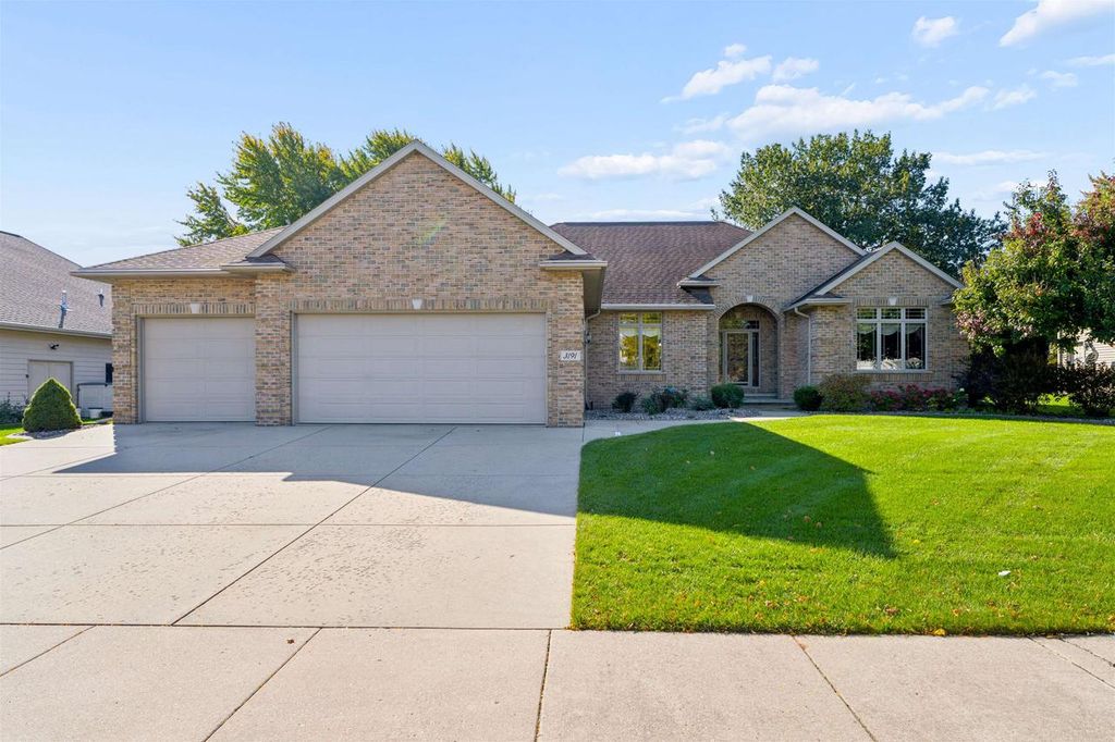 3191 JAGUAR LANE, Green Bay, WI 54313