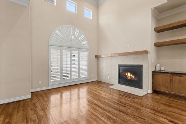 2715 Sherwin Street, Houston, TX 77007