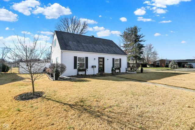 3309 Larkspur Lane, Columbus, IN 47203