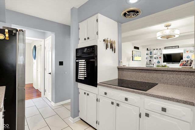 3309 Larkspur Lane, Columbus, IN 47203