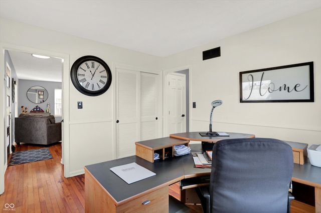 3309 Larkspur Lane, Columbus, IN 47203