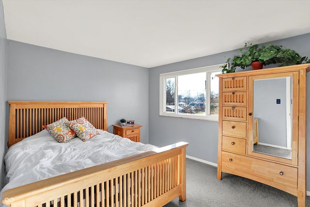 3309 Larkspur Lane, Columbus, IN 47203