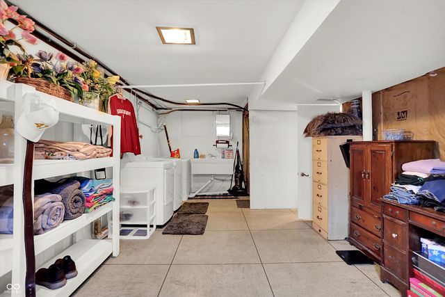 3309 Larkspur Lane, Columbus, IN 47203