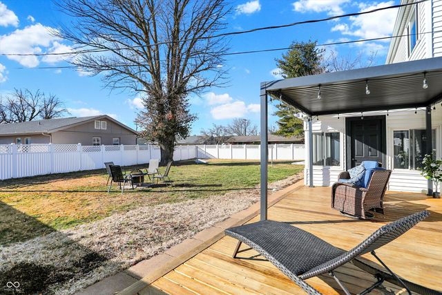 3309 Larkspur Lane, Columbus, IN 47203