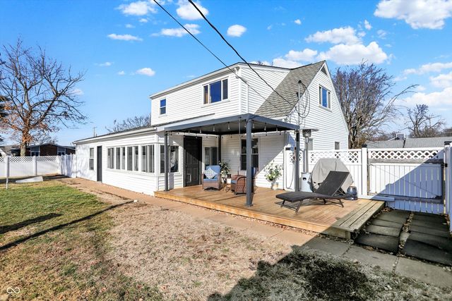 3309 Larkspur Lane, Columbus, IN 47203