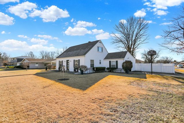 3309 Larkspur Lane, Columbus, IN 47203