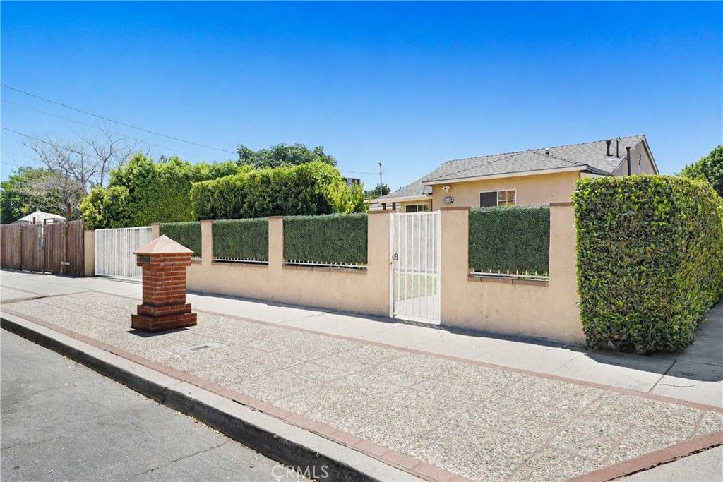 21006 Cohasset, Canoga Park, CA 91303 — photo 2