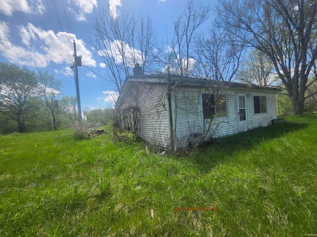 5784 S Woodland Lane, Warsaw, IN 46580