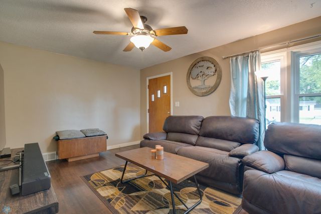 407 15th Street N, Moorhead, MN 56560