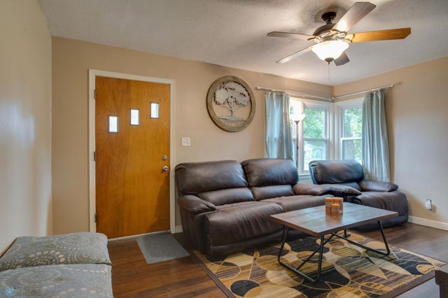 407 15th Street N, Moorhead, MN 56560