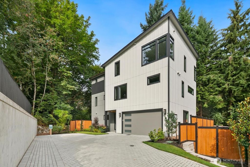 13016 SE 19th Court, Bellevue, WA 98005