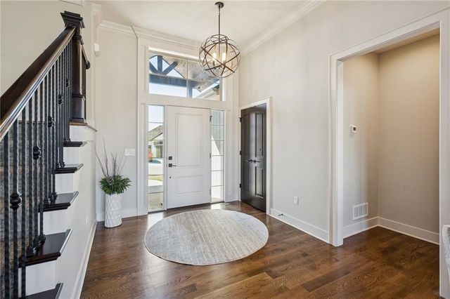 2500 NW Riverview Drive, Riverside, MO 64150