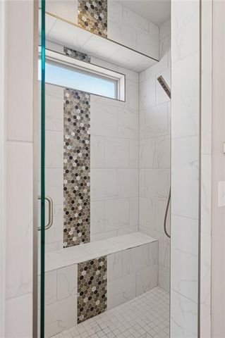 2500 NW Riverview Drive, Riverside, MO 64150